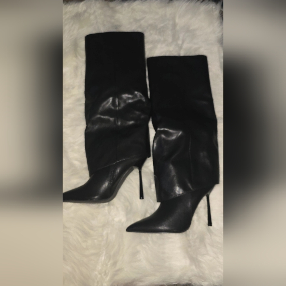 Elegant Black Stiletto Boots